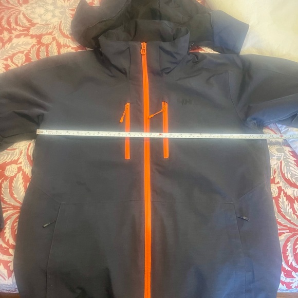 Helly Hansen Ski Jacket - Picture 9 of 16